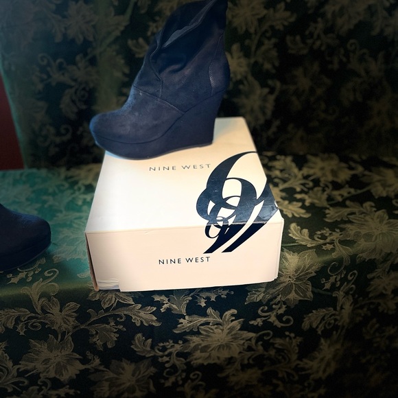 Cuffed suede ankle boots - Picture 7 of 12